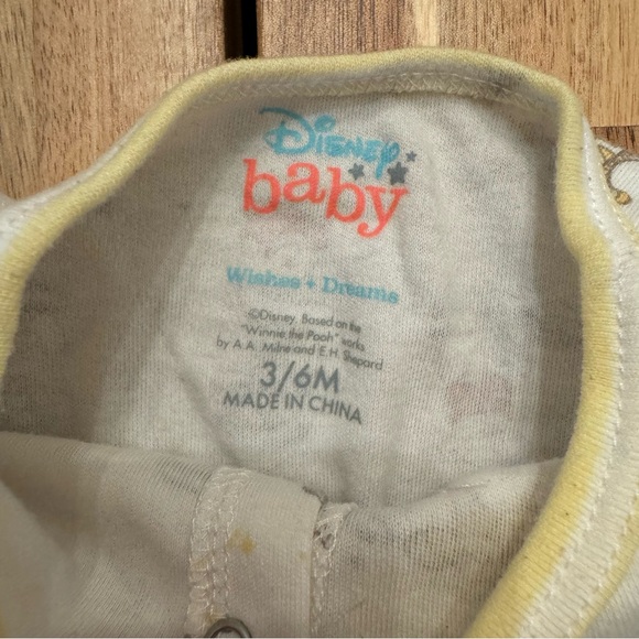 Disney baby Winnie the Pooh gray and yellow button pajama one piece 3-6 month - Picture 5 of 5
